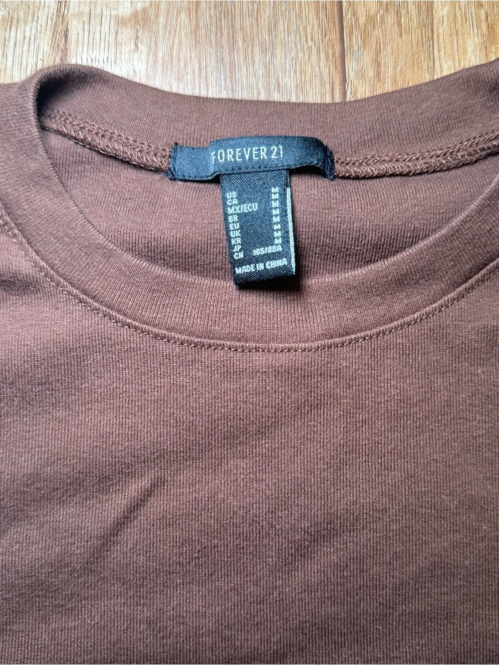 Forever 21 Junior Brown Tee with Blue '87' Graphic - Picture 3 of 4